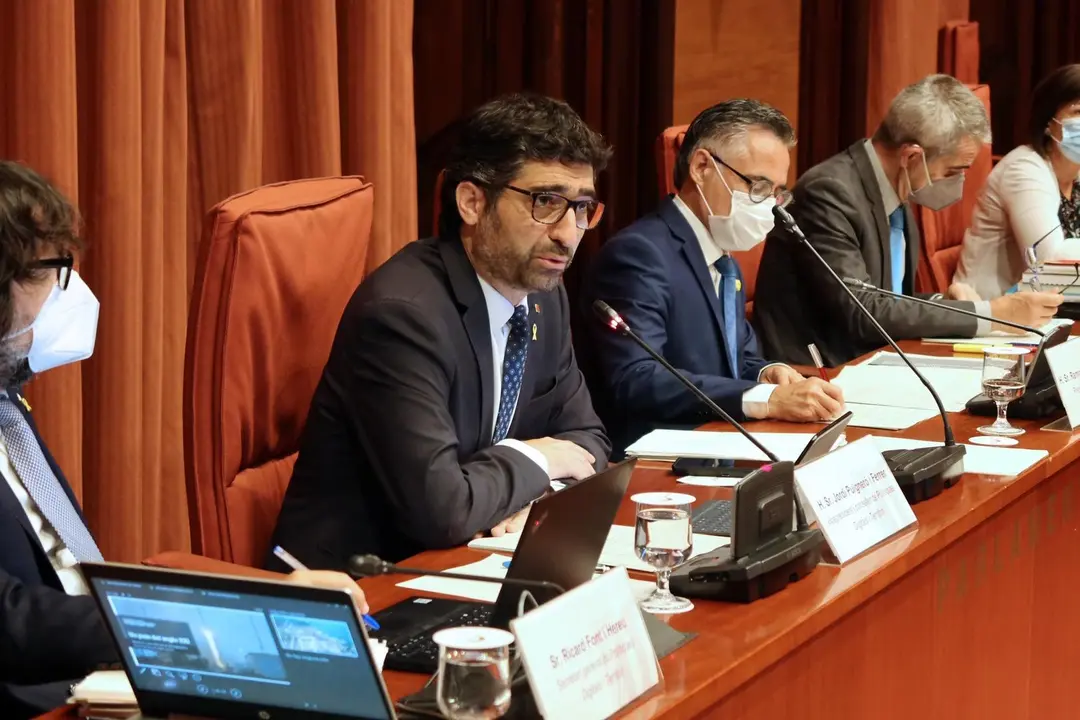 El vicepresidente y consejero de Politicas Digitales y Territorio, Jordi Puigner&oacute;, durante su comparecencia.