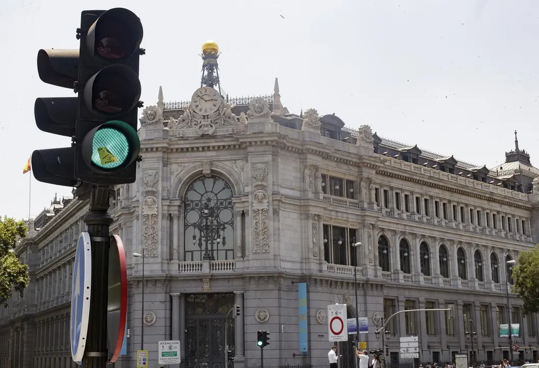 Archivo - Fachada del edificio del Banco de Espa&ntilde;a situada en la confluencia del Paseo del Prado y la madrile&ntilde;a calle de Alcal&aacute;.