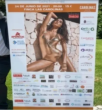 Cartel del desfile solidario.