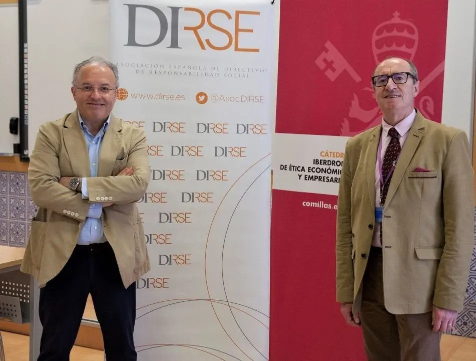 Acuerdo entre Alberto Andreu (presidente de DIRSE) y Jos&eacute; Luis Fern&aacute;ndez (director de la C&aacute;tedra de &Eacute;tica Econ&oacute;mica y Empresarial de la Universidad Pontificia Comillas)