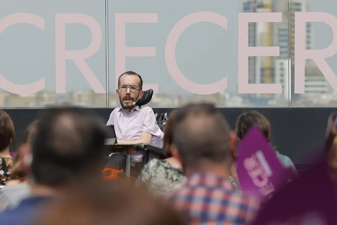 El portavoz de Unidas Podemos en el Congreso, Pablo Echenique, en el &uacute;ltimo acto de la campa&ntilde;a de la ministra de Derechos Sociales para liderar Podemos, a 11 de junio de 2021, en Zaragoza, Arag&oacute;n (Espa&ntilde;a). Con este acto, la ministra de Derechos Sociales c