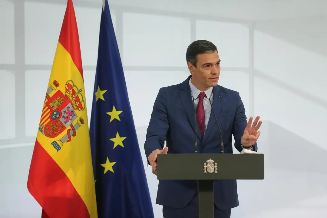 El presidente del Gobierno, Pedro S&aacute;nchez, interviene durante un acto de homenaje a la comunidad educativa, en La Moncloa, a 19 de junio de 2021, en Madrid (Espa&ntilde;a)