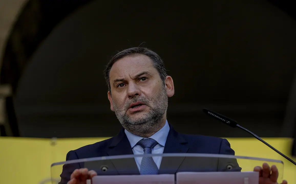 ROBER SOLSONA...20210628...VALENCIA....EL MINISTRO DE TRANSPORTES, JOS&Eacute; LUIS &Aacute;BALOS, PRESENTA EL PROYECTO DE MEJORA FUNCIONAL Y DE LA SEGURIDAD VIAL DE LA A-7, EN EL TRAMO:ENLACE CV-32-ENLACE CV-35, JUNTO A LA DELEGADA DEL BOBIERNO, GLORIA CALERO.