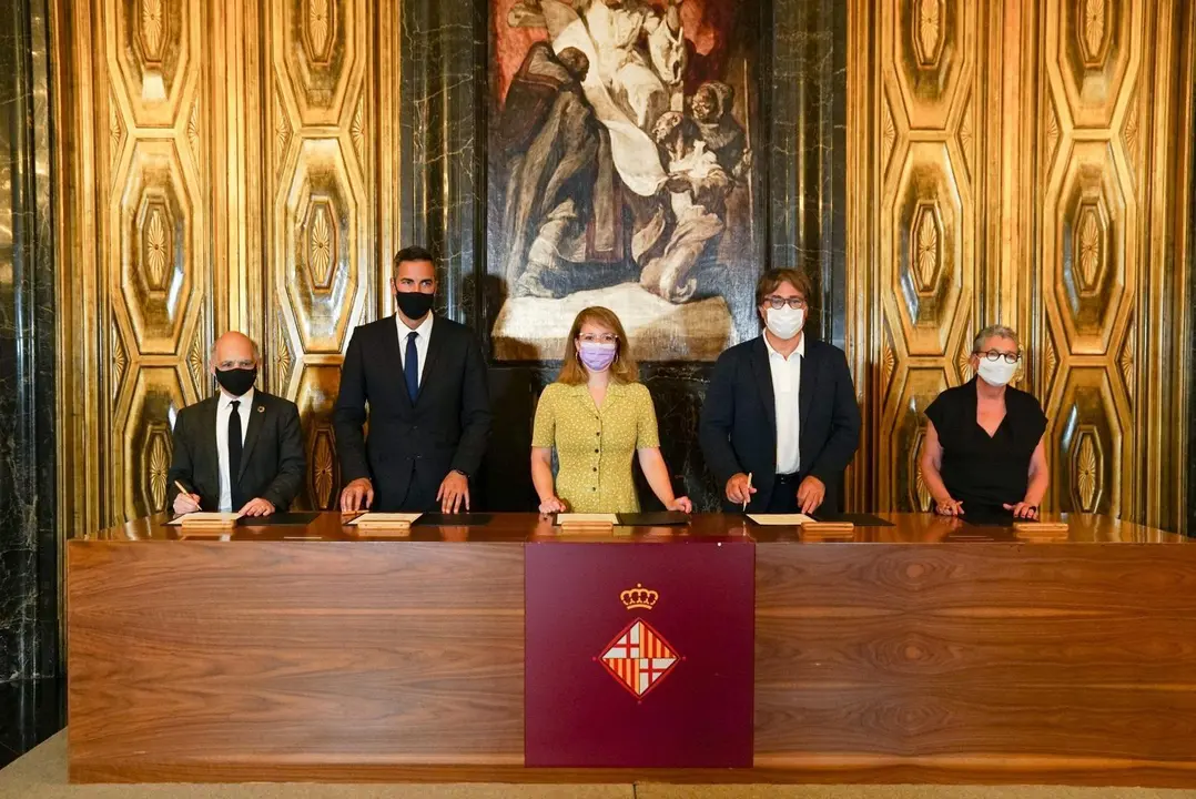 Instituciones suscriben el protocolo general de actuaci&oacute;n para impulsar la candidatura de Barcelona como sede del Congreso Mundial de la Uni&oacute;n Internacional de Arquitectos (UIA) y Capital Mundial de la Arquitectura UIA-UNESCO en 2026.