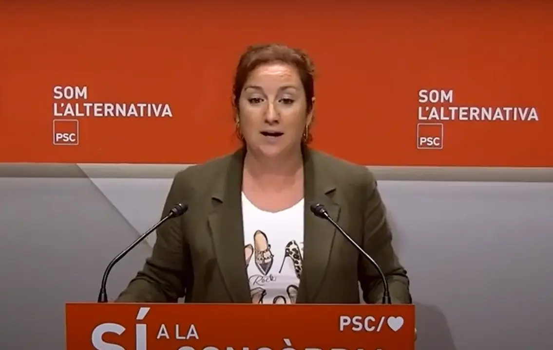 La portavoz del PSC en el Parlament, Al&iacute;cia Romero, en rueda de prensa en la sede del PSC.