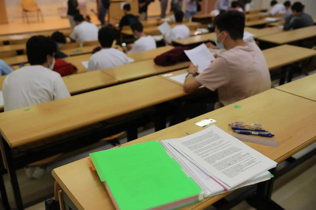 Estudiantes en las pruebas de la EBAU de este 2021 en el Campus de Somosaguas de la Universidad Complutense de Madrid (UCM)