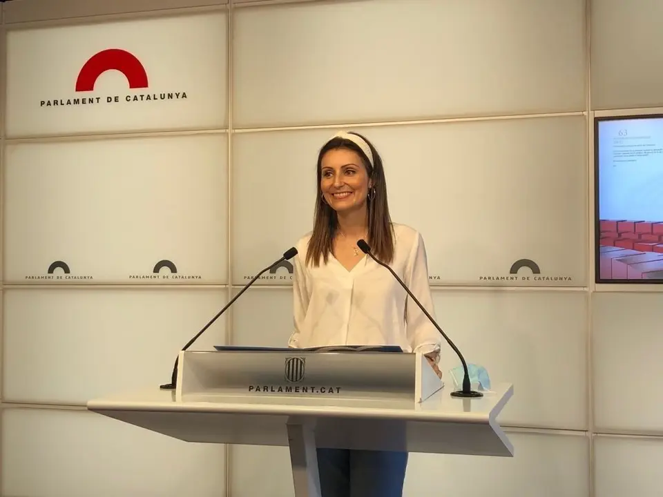 La diputada del PP en el Parlament Lorena Rold&aacute;n a 29 de junio de 2021 en rueda de prensa en el Parlament