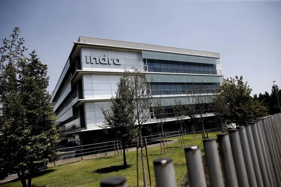 Archivo - Sede de la compa&ntilde;&iacute;a de tecnolog&iacute;a y consultor&iacute;a Indra en Alcobendas (Madrid)