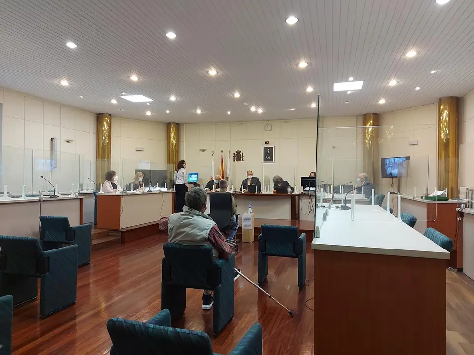 Juicio contra el acusado de abuso sexual a una ni&ntilde;a desde que ten&iacute;a seis a&ntilde;os en la Audiencia Provincial.