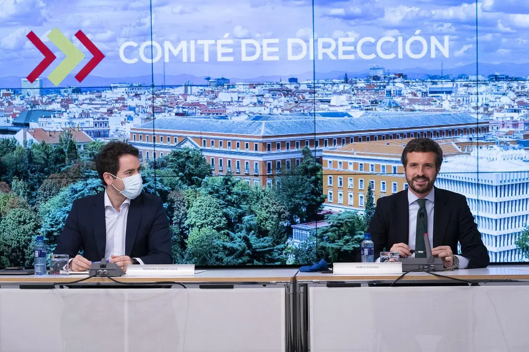 Archivo - El secretario general del PP, Teodoro Garc&iacute;a Egea, y el  presidente del Partido Popular, Pablo Casado, que preside la reuni&oacute;n del Comit&eacute; de Direcci&oacute;n del PP en la sede de G&eacute;nova, a 11 de mayo de 2021, en Madrid, (Espa&ntilde;a). 