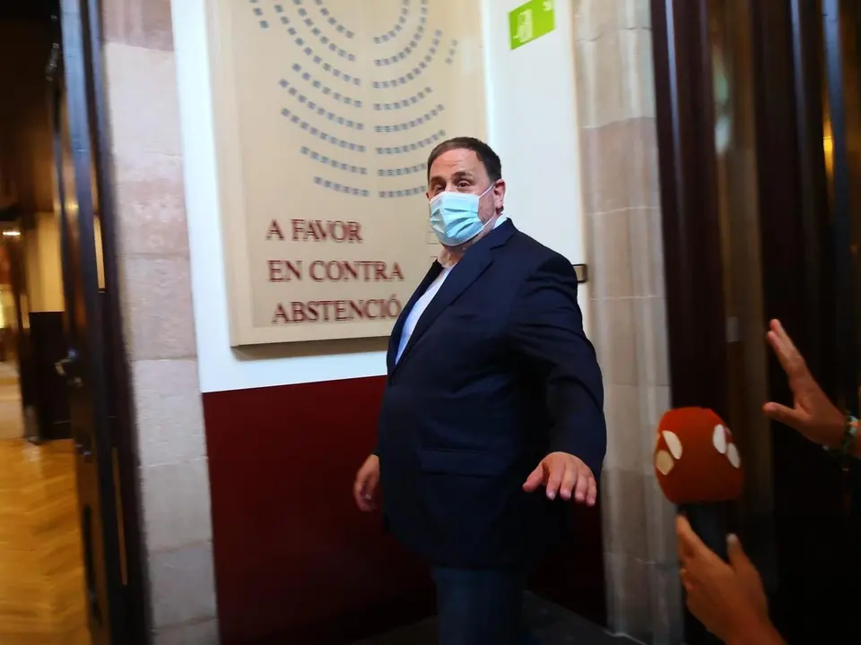 El l&iacute;der de ERC, Oriol Junqueras, a 29 de junio de 2021 en el Parlament de Catalunya, tras la reuni&oacute;n del grupo parlamentario de ERC.