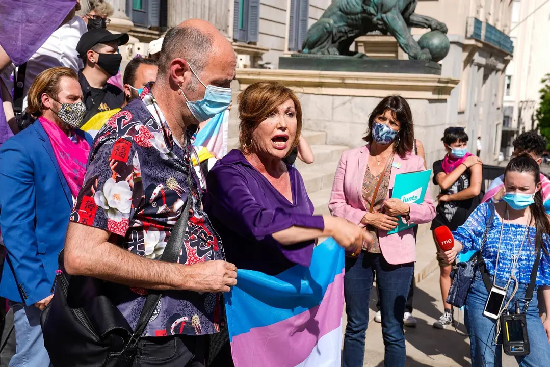 Archivo - Una activista por los derechos trans, Mar Cambroll&eacute;