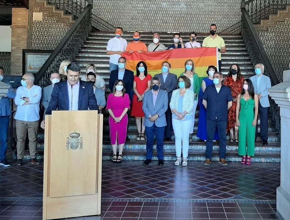 Lectura de la declaraci&oacute;n institucional con motivo del D&iacute;a Nacional del Orgullo LGTBI
