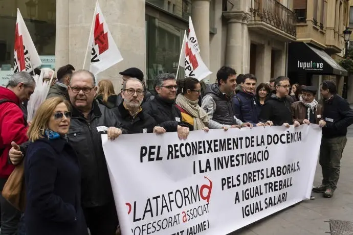 Archivo - Imagen de archivo de una movilizaci&oacute;n de profesores asociados universitarios