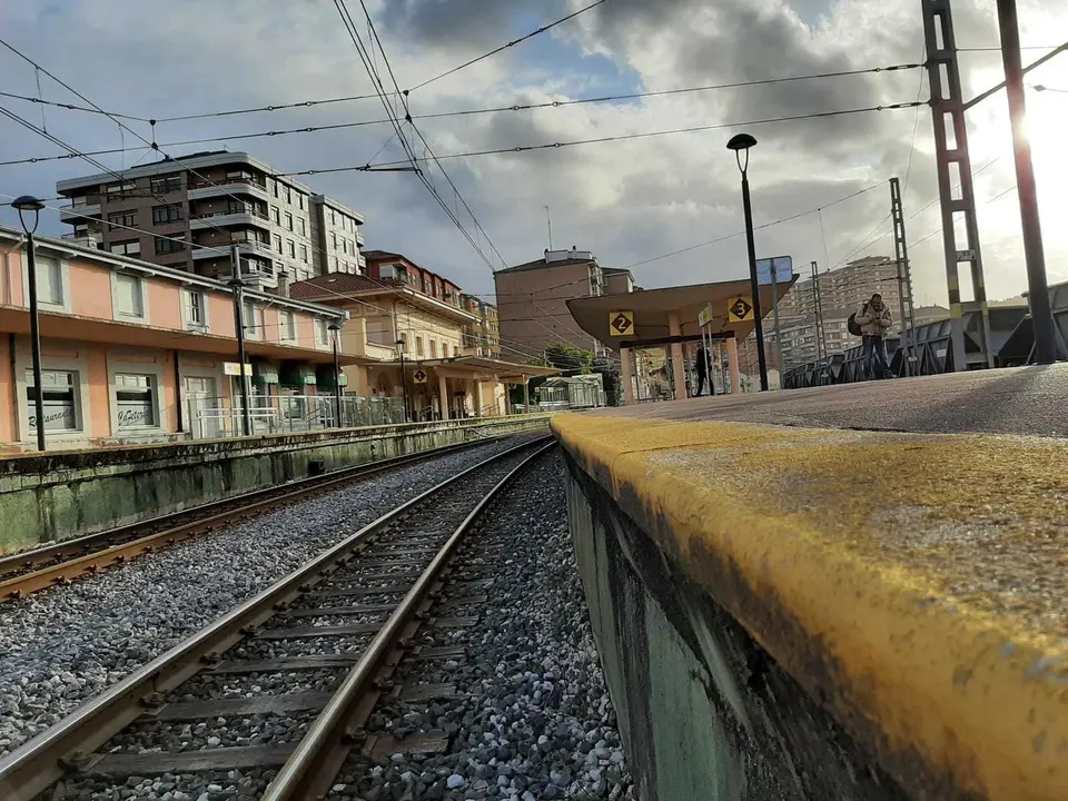 Vista de la estaci&oacute;n de tren de Torrelavega. / ALERTA
