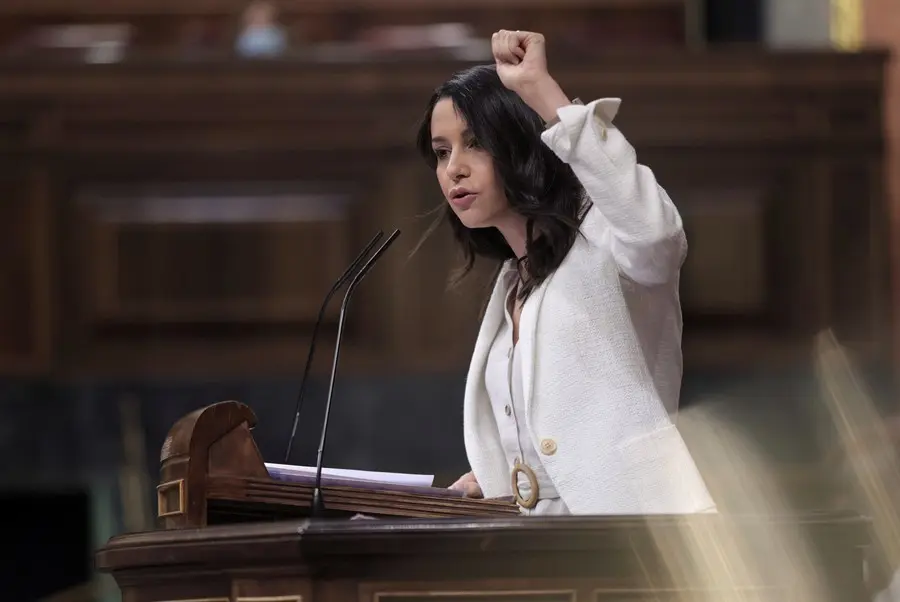 La presidenta de Ciudadanos, In&eacute;s Arrimadas, en la tribuna del Congreso de los Diputados.