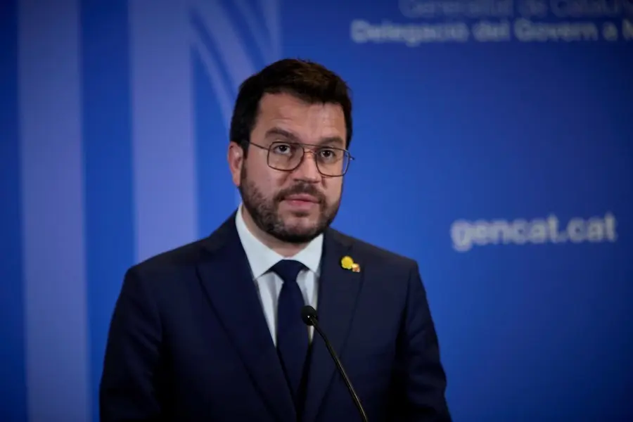 El president de la Generalitat catalana, Pere Aragon&egrave;s ofrece una rueda de prensa en la librer&iacute;a Blanquerna tras la reuni&oacute;n mantenida con el presidente del Gobierno, a 29 de junio de 2021, en Madrid (Espa&ntilde;a). 