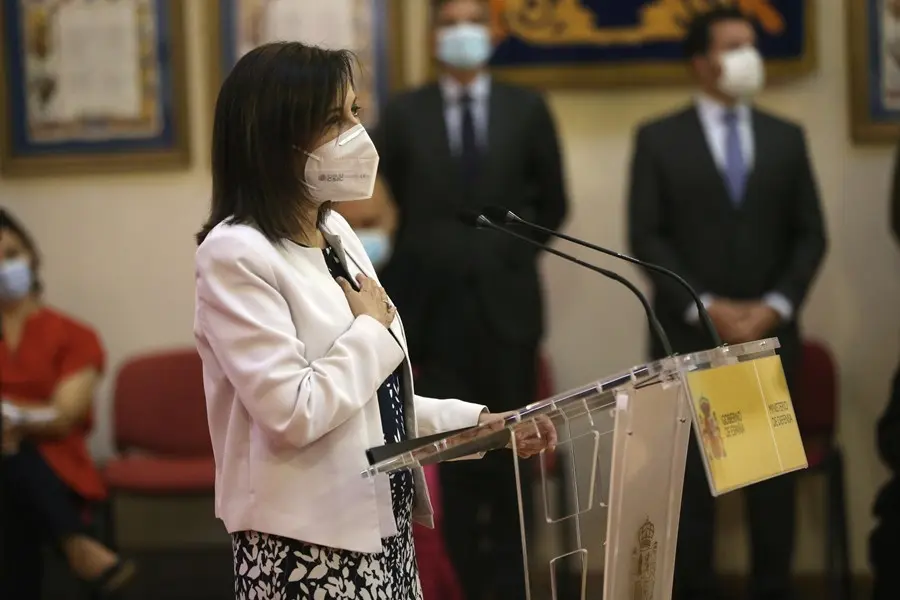 La ministra de Defensa, Margarita Robles, interviene durante un acto de homenaje a los militares y miembros de las Fuerzas y Cuerpos de Seguridad del Estado fallecidos en Afganist&aacute;n, a 28 de junio de 2021, en la Escuela de Guerra del Ej&eacute;rcito, en Madrid, 