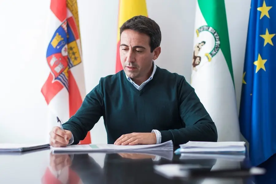 Archivo - El vicepresidente tercero y diputado provincial de Fomento de la Diputaci&oacute;n de Almer&iacute;a, &Oacute;scar Liria