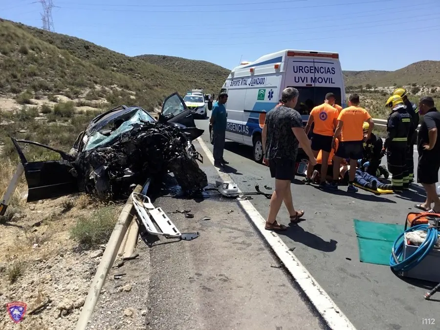 Un hombre fallece y una mujer resulta herida en un accidente de tr&aacute;fico en el t&eacute;rmino municipal de Carboneras (Almer&iacute;a)