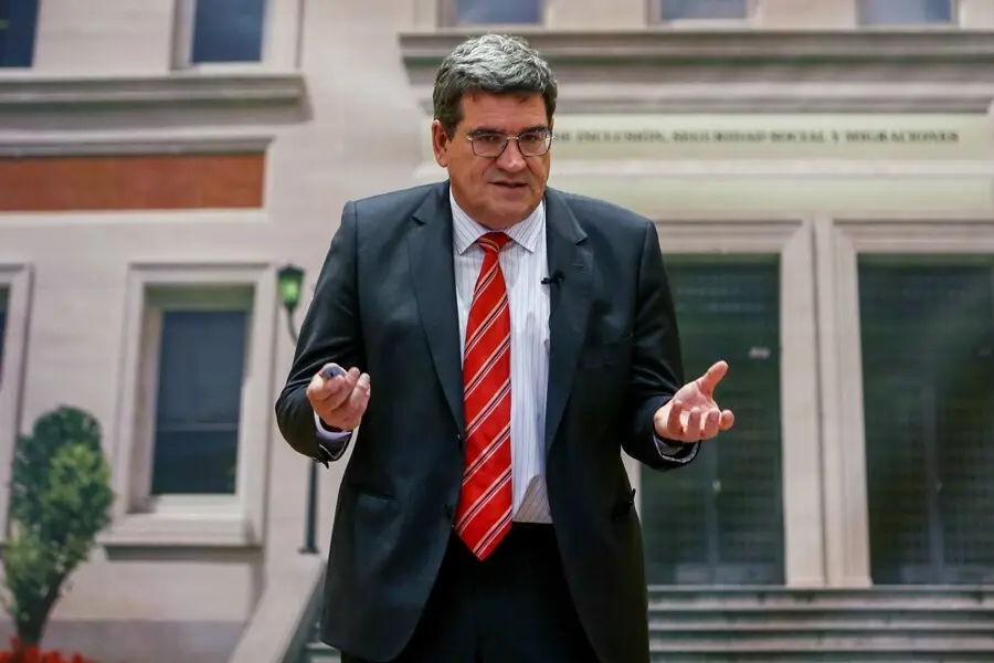 El ministro de Inclusi&oacute;n, Seguridad Social y Migraciones, Jos&eacute; Luis Escriv&aacute;