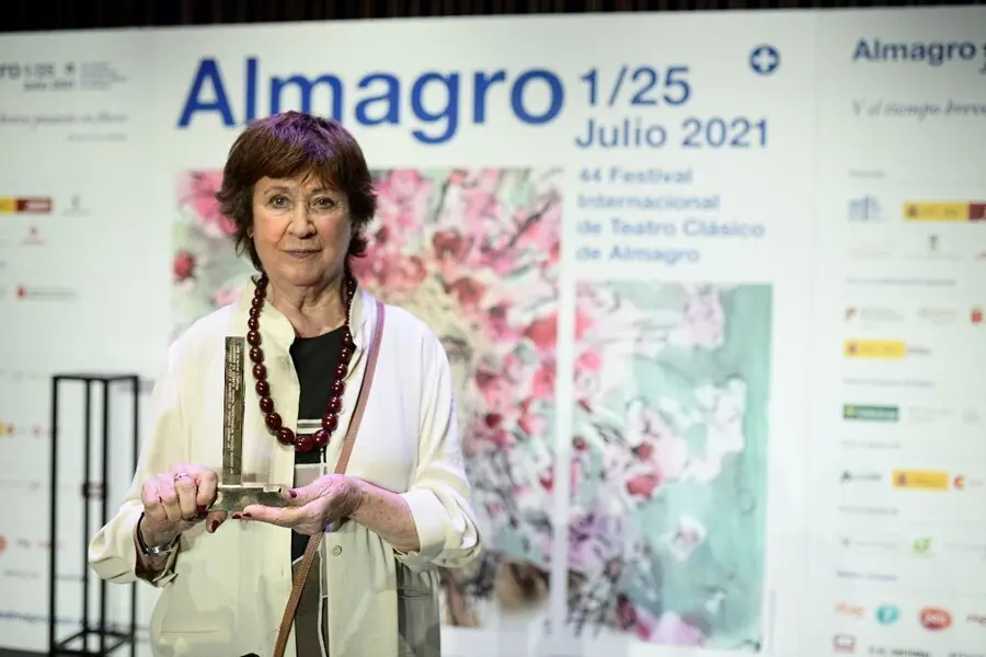 La actir Julieta Serrano recoge el Premio Corral de Comedias 2021 que da el pistoletazo de salida a una nueva edici&oacute;n del Festival de Teatro Cl&aacute;sico de Almagro