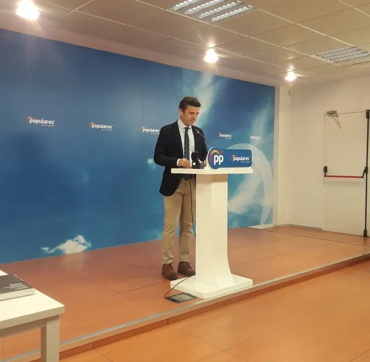 Archivo - El secretario general del PP de Granada, Jorge Saavedra, en una imagen de archivo.