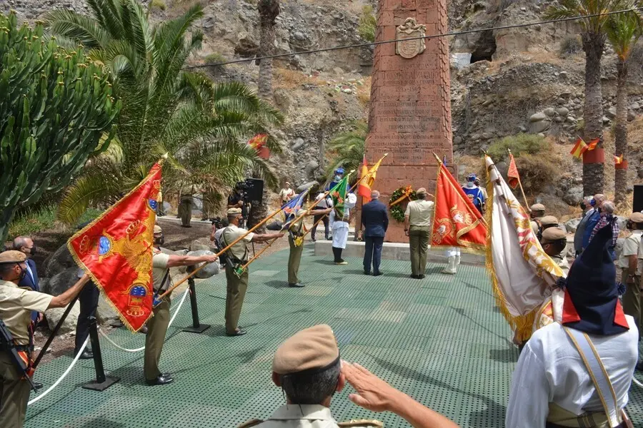 Regimiento de Infanter&iacute;a 'Canarias' 50 homenajea a los ca&iacute;dos en la Batalla del Bat&aacute;n (Gran Canaria) hace 422 a&ntilde;os