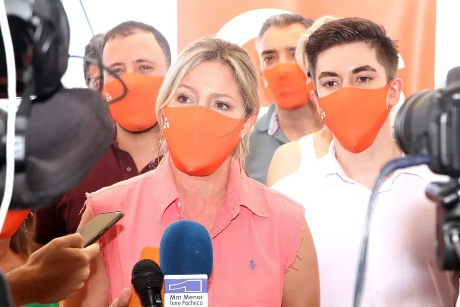 Ana Mart&iacute;nez Vidal en la concivencia de miembros de Ciudadanos