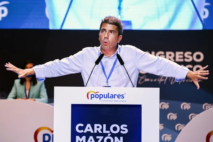 El presidente del PP de la Comunidad Valenciana, Carlos Maz&oacute;n