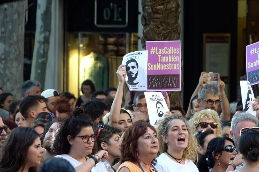 Archivo - Manifestaci&oacute;n contra la puesta en libertad provisional de 'La Manada'