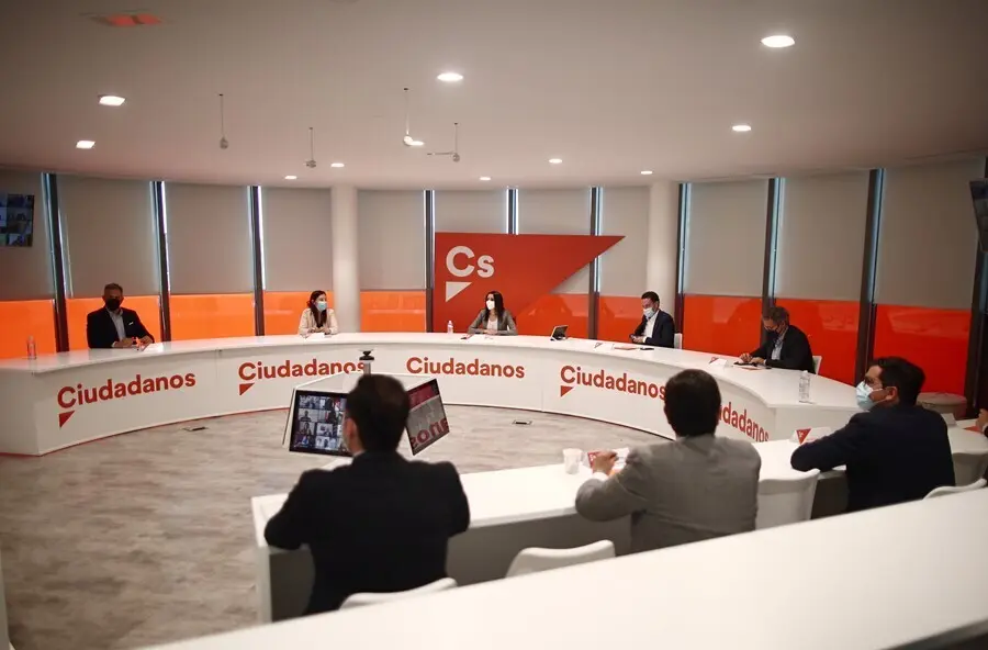 Archivo - La l&iacute;der de Ciudadanos, In&eacute;s Arrimadas, presidiendo una reuni&oacute;n del Comit&eacute; Ejecutivo del partido.