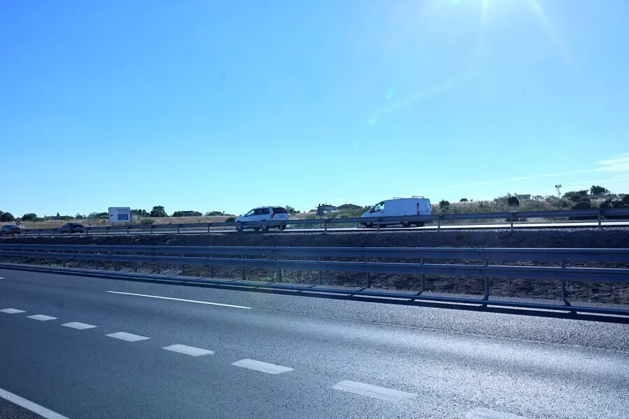 Tr&aacute;fico en la A-5 durante el primer d&iacute;a de la primera 'Operaci&oacute;n Salida' del verano 2021, a 2 de julio de 2021, en Madrid (Espa&ntilde;a).