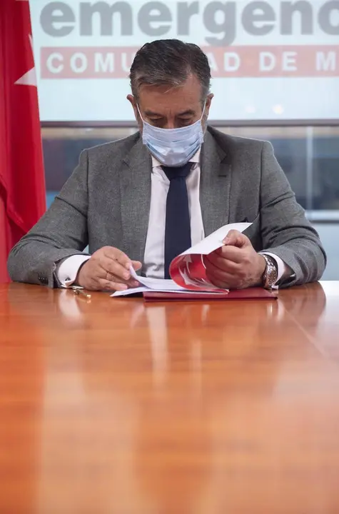 Archivo - El consejero de Justicia, Interior y V&iacute;ctimas en funciones de la Comunidad de Madrid, Enrique L&oacute;pez.