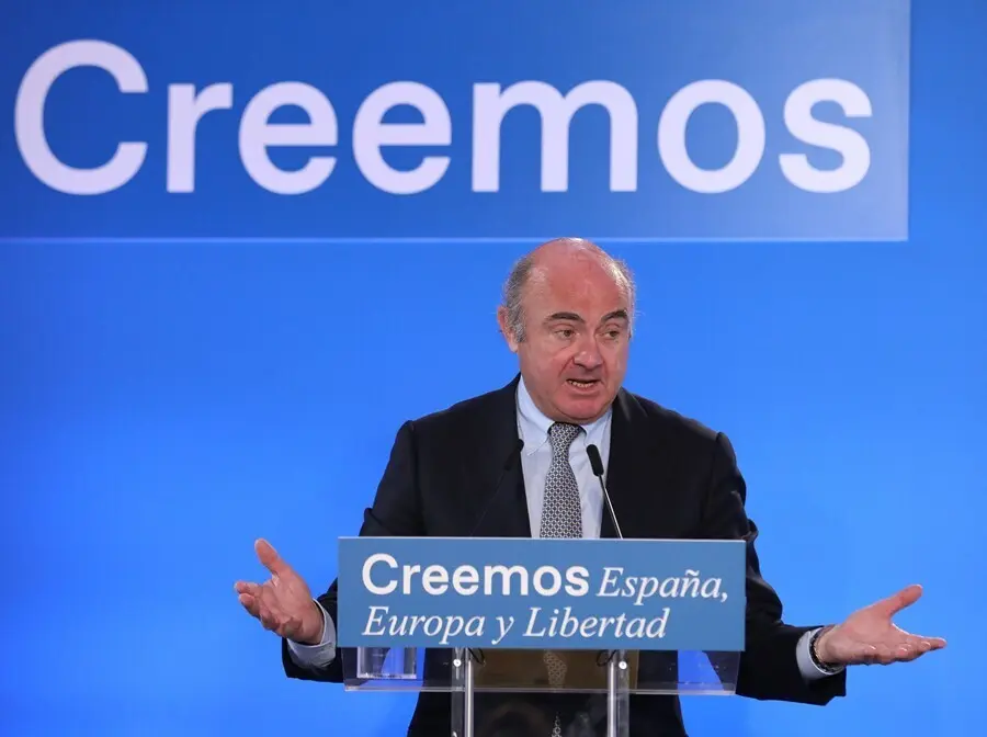 El vicepresidente del BCE, Luis de Guindos, interviene en el curso &lsquo;Espa&ntilde;a, Europa y libertad&rsquo;, a 6 de julio de 2021, en El Escorial, Madrid, (Espa&ntilde;a). Este curso, organizado por la delegaci&oacute;n espa&ntilde;ola del Grupo PPE en el Parlamento Europeo, forma parte d