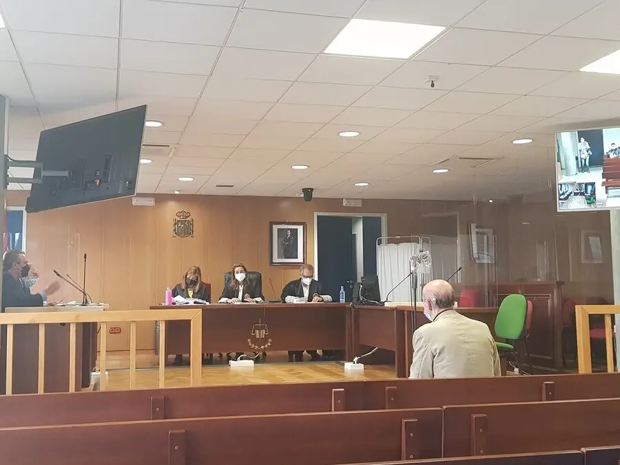 El acusado de abusar sexualmente de una menor con discapacidad durante el juicio