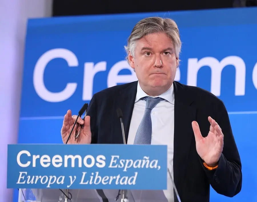 El eurodiputado y secretario general del PPE, Antonio L&oacute;pez-Ist&uacute;riz, interviene en el curso &lsquo;Espa&ntilde;a, Europa y libertad&rsquo; que organiza la delegaci&oacute;n espa&ntilde;ola del Grupo del PPE. En San Lorenzo de El Escorial (Madrid), a 6 de julio de 2021.