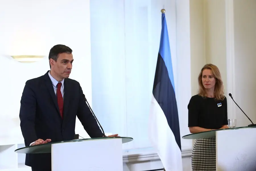 El presidente del Gobierno, Pedro S&aacute;nchez, en rueda de prensa con la  primera ministra Kaja Kallas.