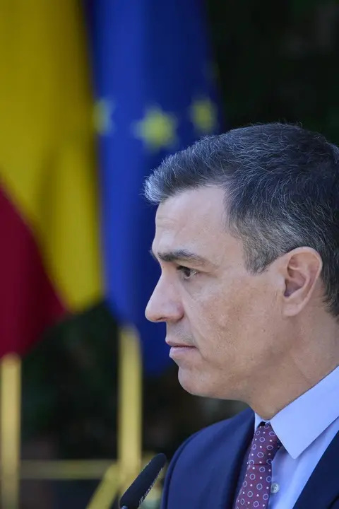 El presidente del Gobierno, Pedro S&aacute;nchez, interviene en una rueda de prensa posterior a una reuni&oacute;n con el secretario general de las Naciones Unidas, 2 de julio de 2021, en el Palacio de La Moncloa, Madrid. (Espa&ntilde;a). El encuentro entre ambos mandatarios 