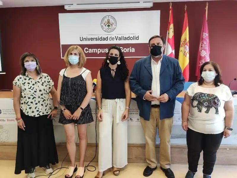 De izda a dcha: Gonzalo, Alvaro, Hamodi, Ruiz y Mu&ntilde;oz presentan el I Congreso de Educaci&oacute;n y G&eacute;nero de Soria