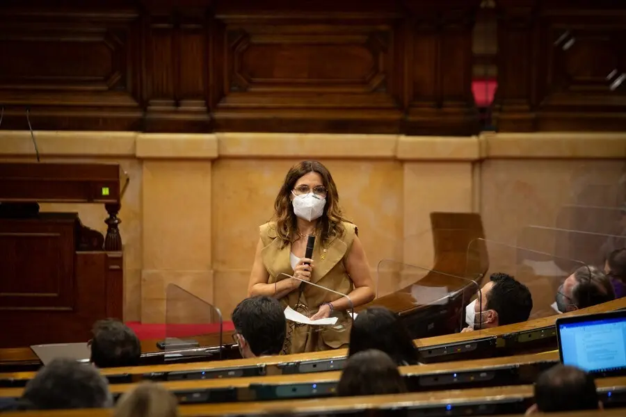 Archivo - La consellera de Presidencia de la Generalitat, Laura Vilagr&agrave;, interviene en la primera sesi&oacute;n de control. Foto de archivo.