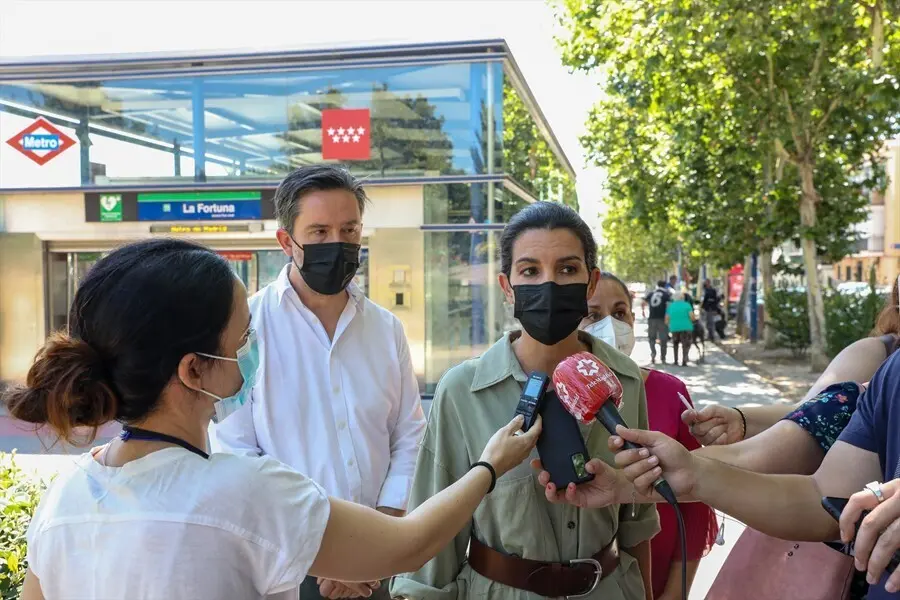 La portavoz de Vox en la Asamblea de Madrid, Roc&iacute;o Monasterio, ofrece declaraciones a los medios de comunicaci&oacute;n.