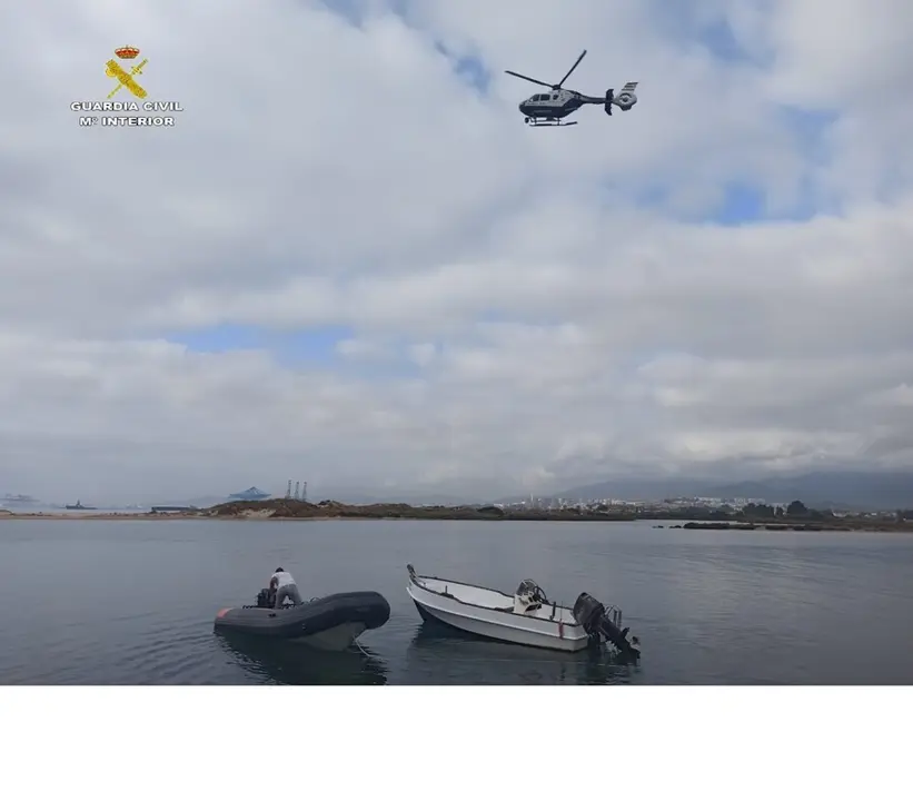 Dos detenidos en Algeciras (C&aacute;diz) con 6.000 cajetillas de tabaco de contrabando en la desembocadura del r&iacute;o Palmones