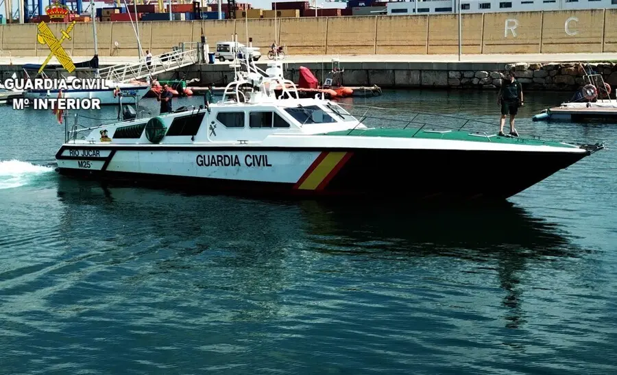 Embarcaci&oacute;n de la Guardia Civil