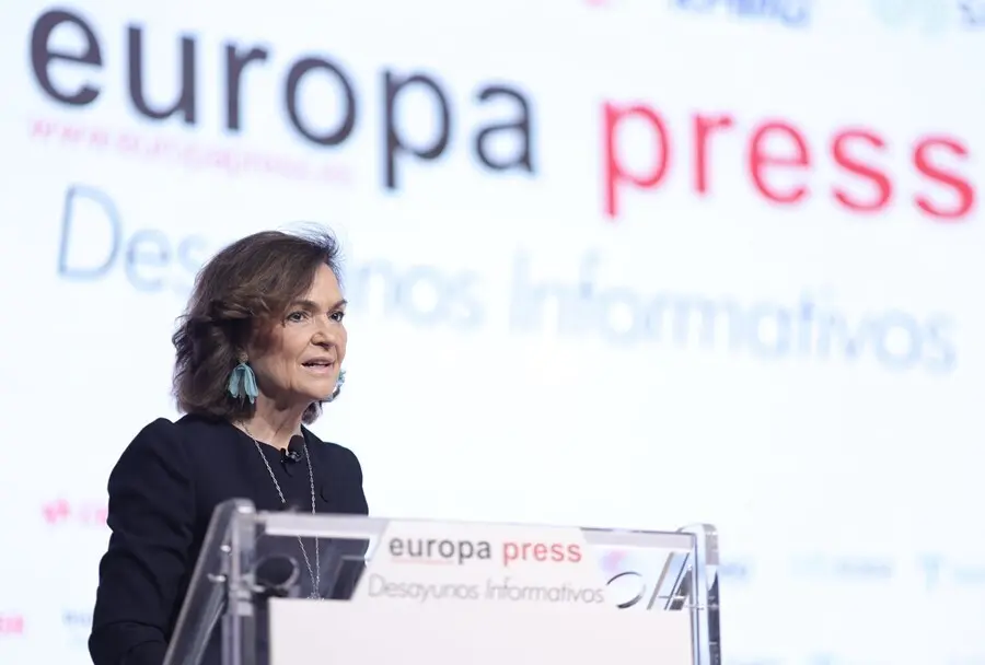 La vicepresidenta primera del Gobierno y ministra de la Presidencia, Relaciones con las Cortes y Memoria Democr&aacute;tica, Carmen Calvo, interviene en un Desayuno Informativo de Europa Press, a 8 de julio de 2021, en Madrid, (Espa&ntilde;a).