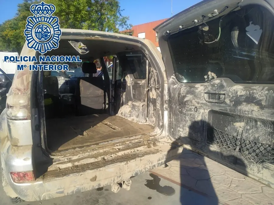 Interceptado en Sanl&uacute;car (C&aacute;diz) un todoterreno con 900 kilos de hach&iacute;s tras un alijo en el r&iacute;o Guadalquivir
