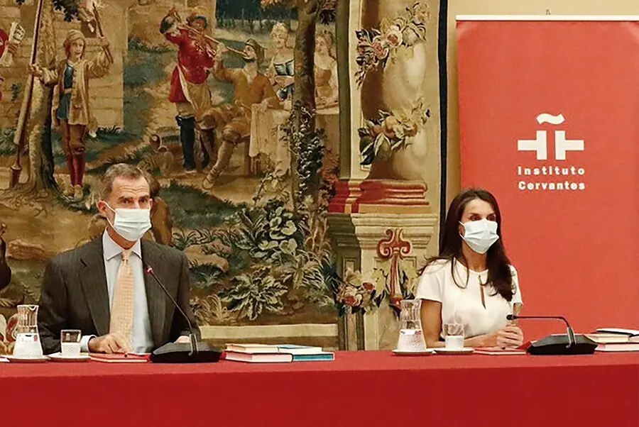 Archivo - Los Reyes Felipe VI y Letizia durante la reuni&oacute;n anual del Patronato del Instituto Cervantes el pasado mes de octubre