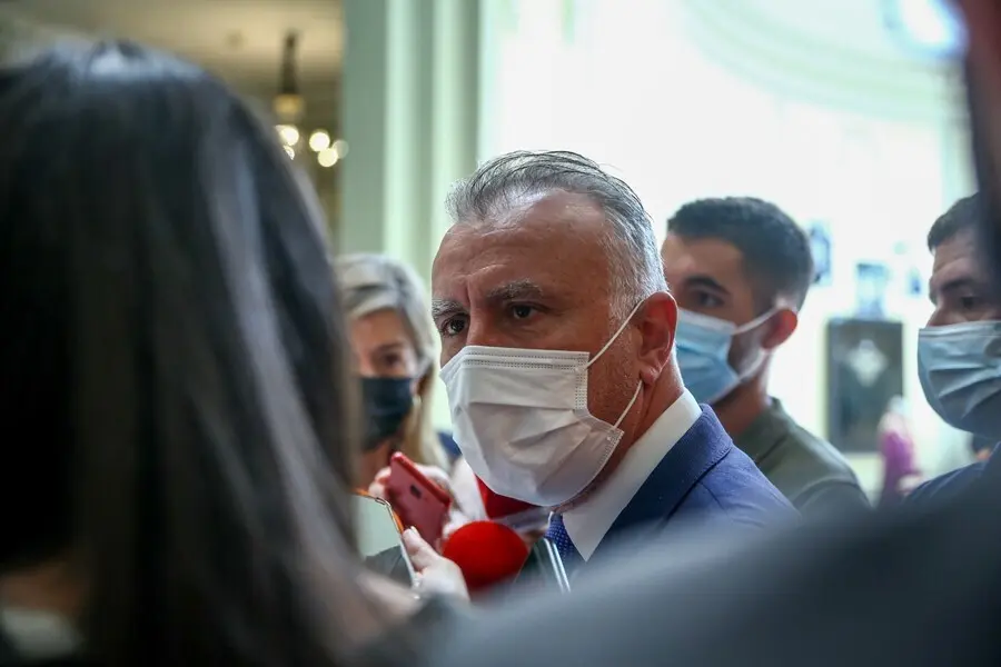 El presidente del Gobierno de Canarias, &Aacute;ngel V&iacute;ctor Torres, ofrece declaraciones a los medios de comunicaci&oacute;n durante la inauguraci&oacute;n de la jornada 'Next Generation', a 5 de julio de 2021, en el Hotel Westin Palace, Madrid, (Espa&ntilde;a). Organizado por elEco