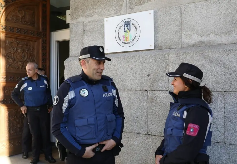 Agentes de la Unidad de Gesti&oacute;n de la Diversidad de la Polic&iacute;a Municipal de Madrid