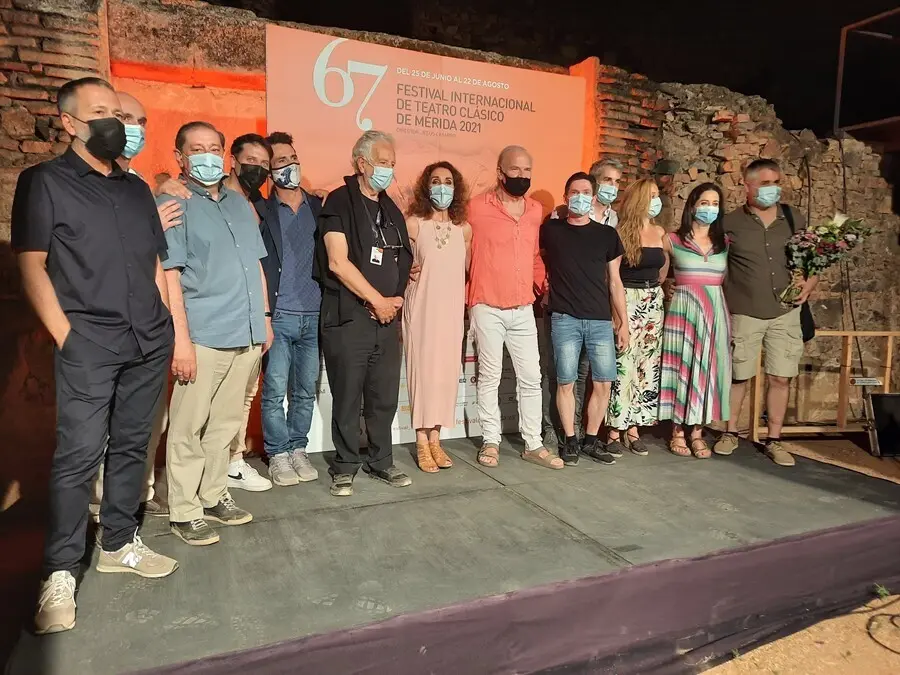 El elenco de 'Antonio y Cleopatra' tras su estreno en el 67&ordm; Festival de M&eacute;rida